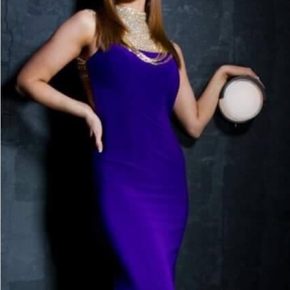 Worn on the cover of a Magazine! Great condition and it stretchy material. - Picture 1 of 1